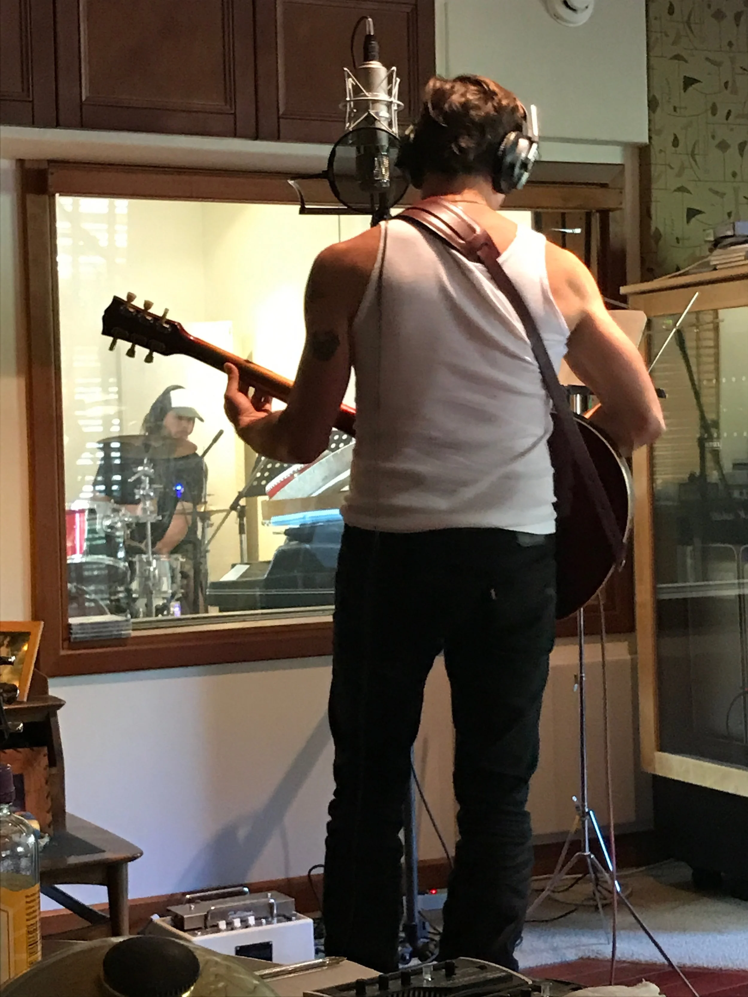 Back Of Kurt Singing.JPG