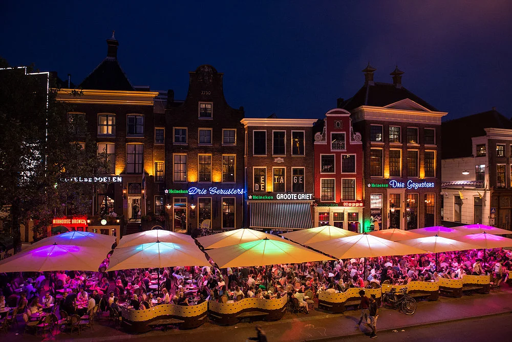 jumbrella by night bars .jpg