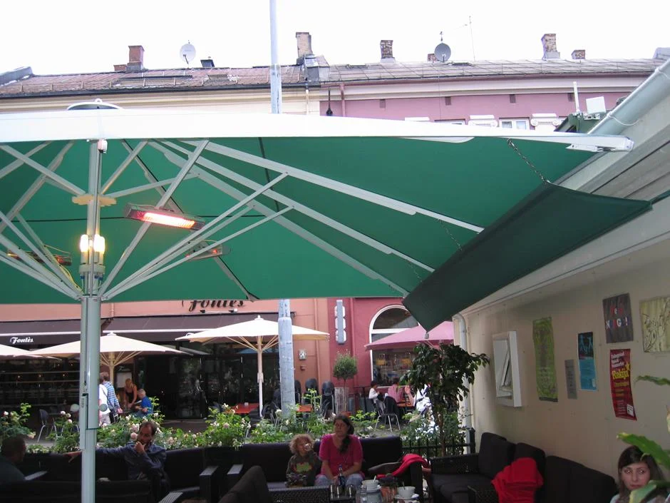 Ombrelloni_Jumbrella_CXL8.jpg