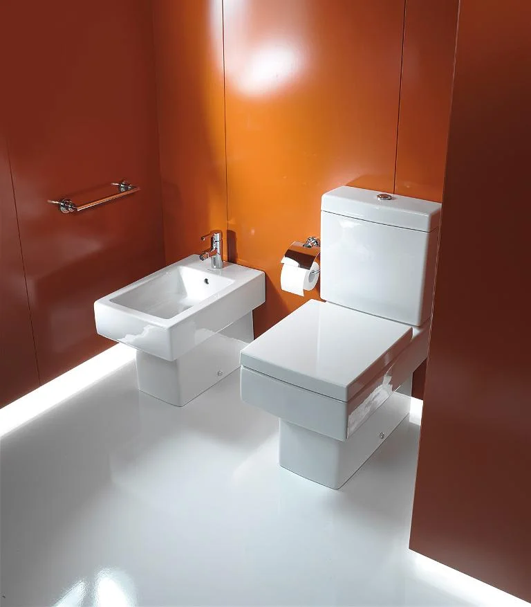 Vero Toilet And Bidet.jpg