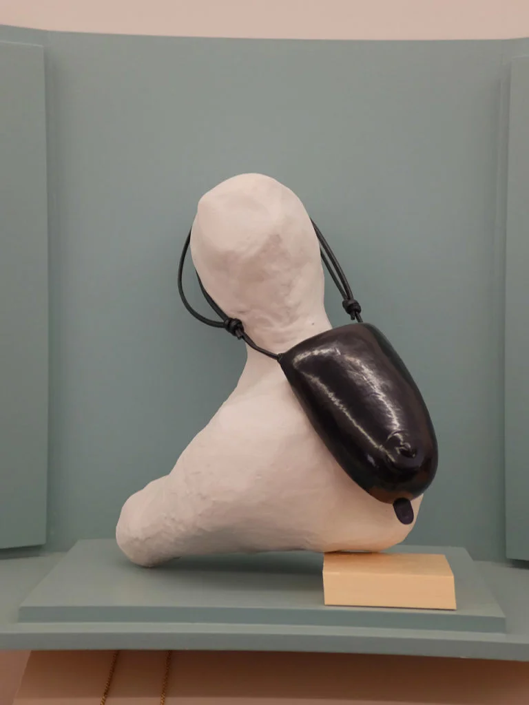 Festival de Hyères : le cuir au plus près du corps