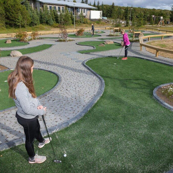 crop-minigolf-2.jpg