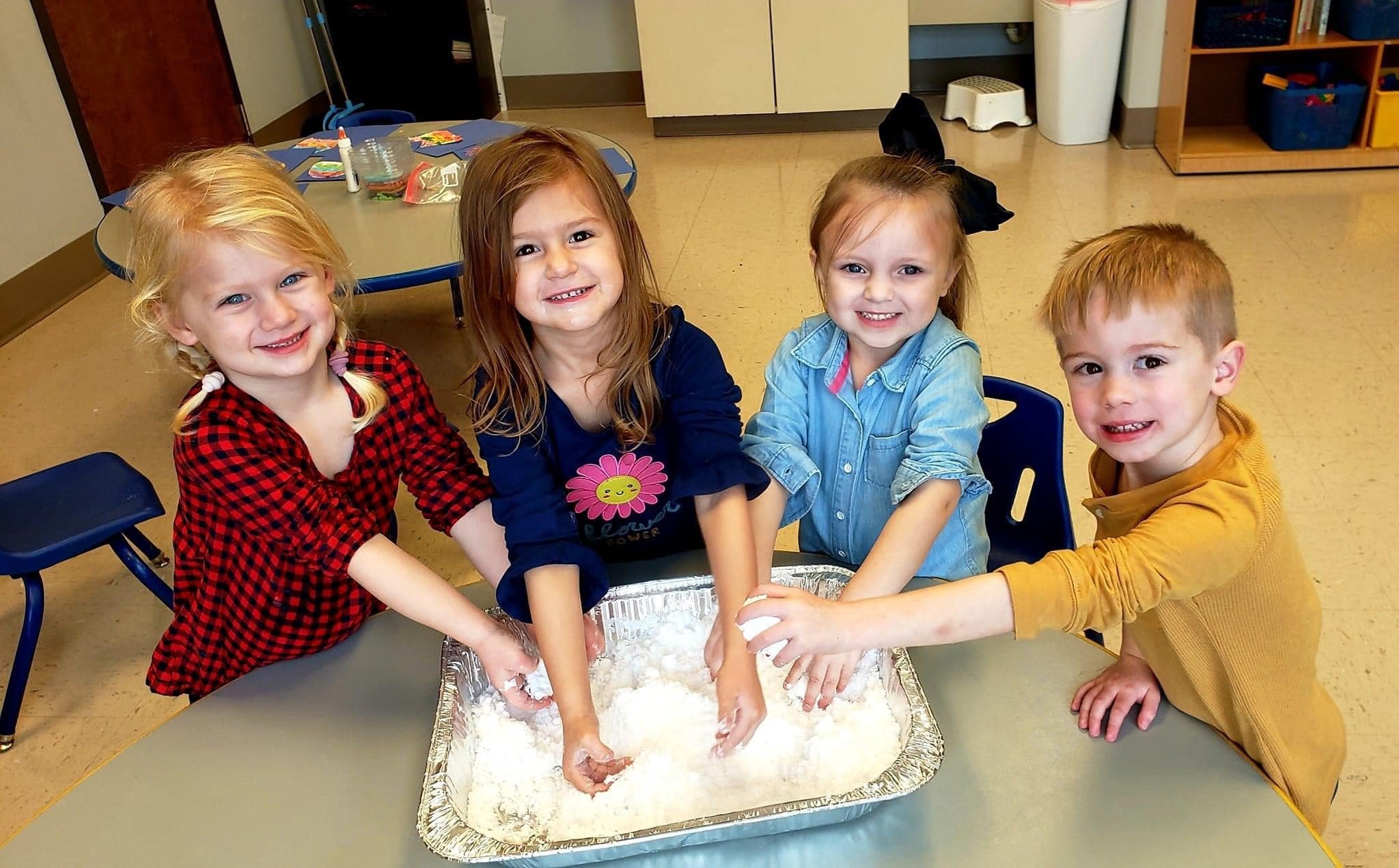 LSA Preschool Making Snow 2023