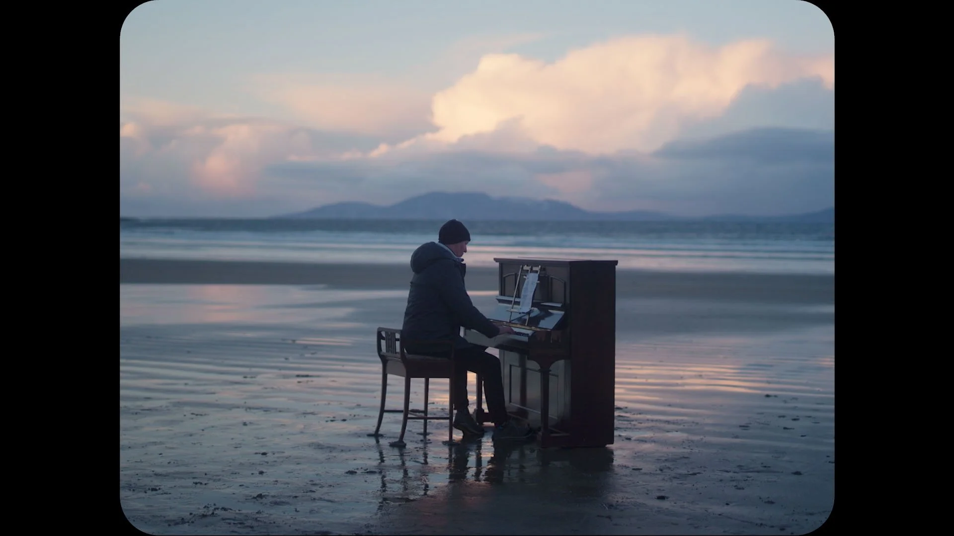 DC.00_04_43_12.Still028 copy.jpg