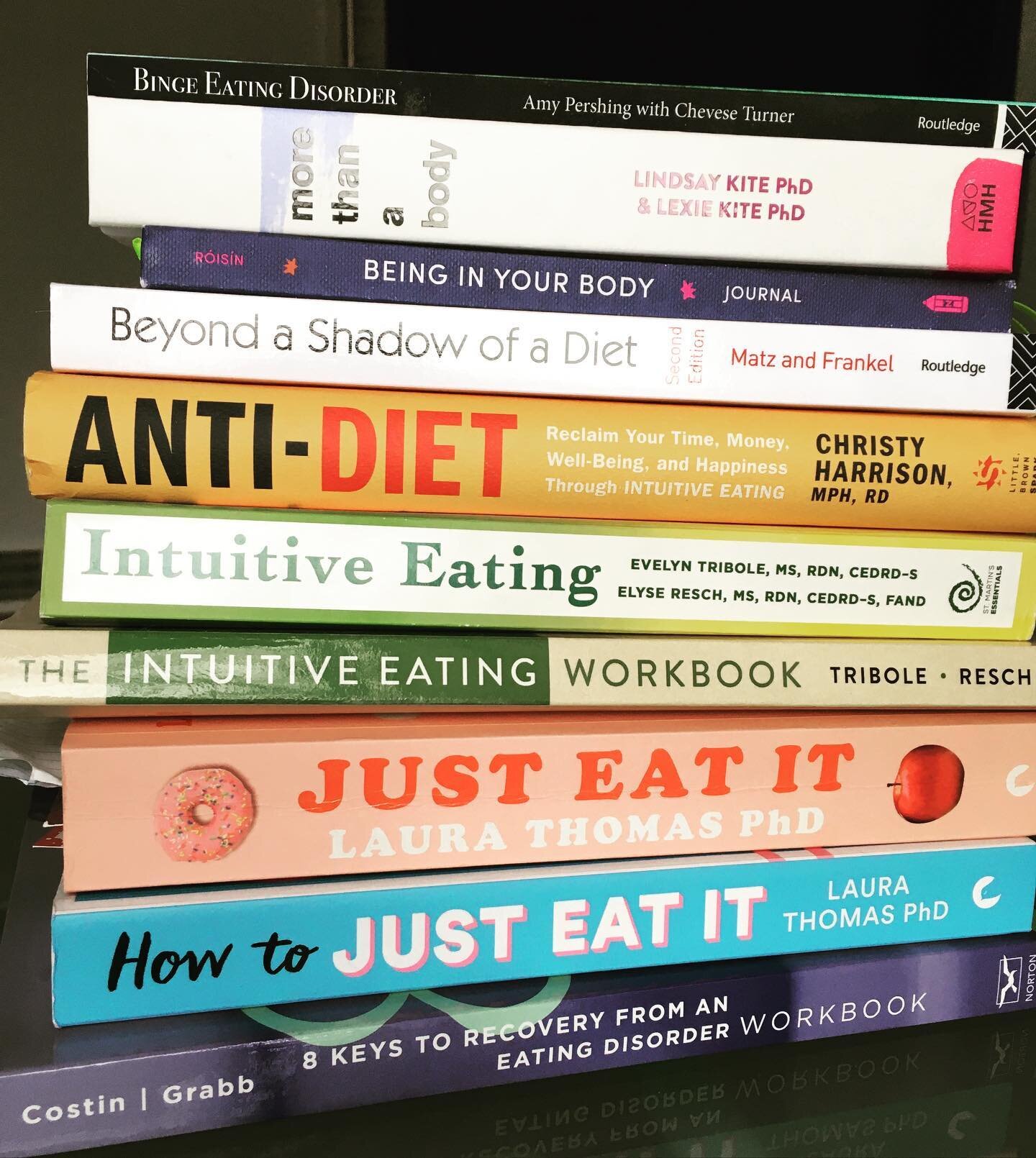 Are you a 📚 🐛 like me? Sharing some of my favorite Intuitive Eating, ED recovery, and anti-diet books as inspiration if you&rsquo;re starting to explore your relationship with food and your body!
.
Do you have a favorite? Share with me in the comme