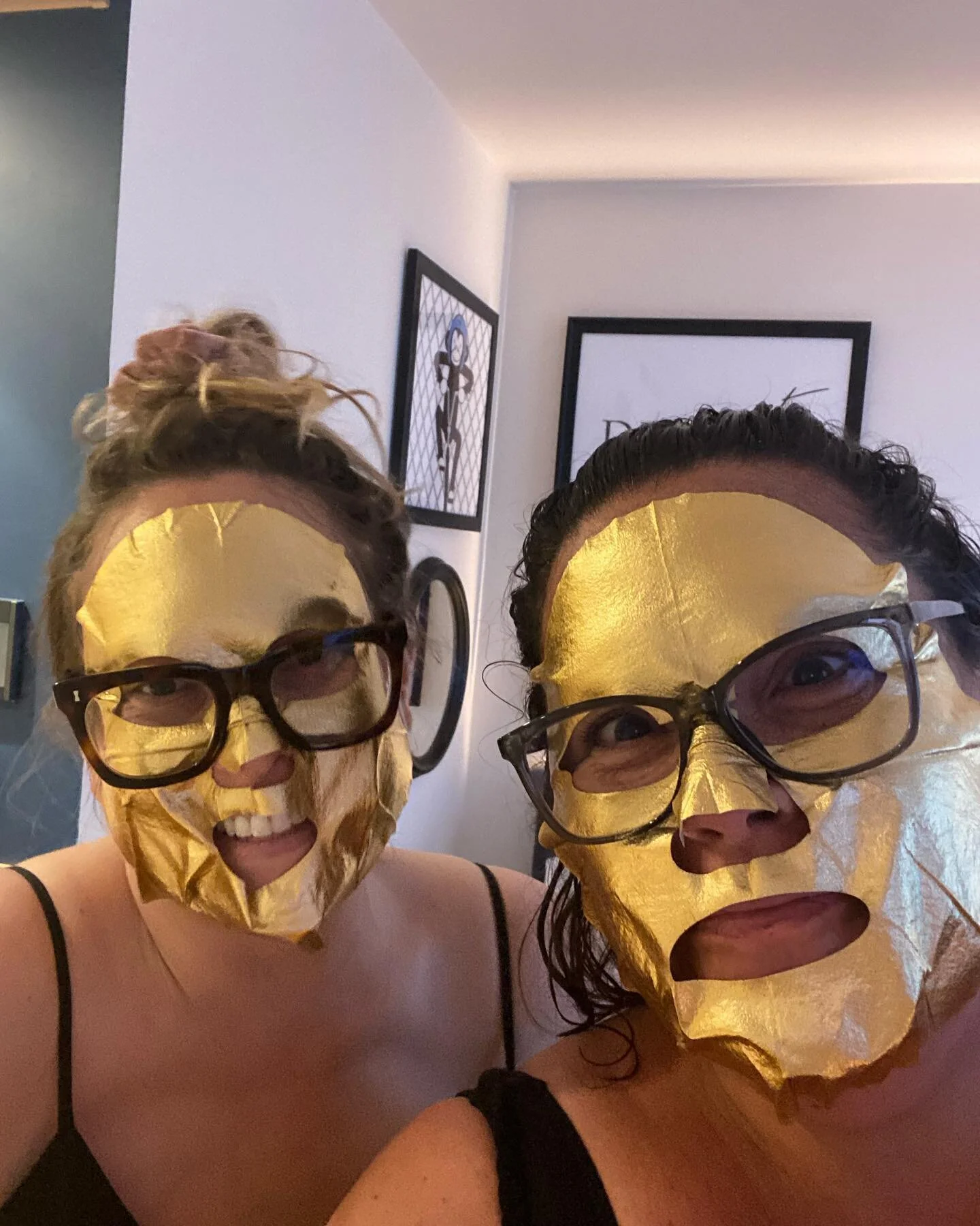 Still full up from all the dicking around in York we did last week&hellip;time to plan another #badassandbailie trip&hellip;where shall we go next?? #dontforgettoplay✌️ #sheetmasksdontfitmyface