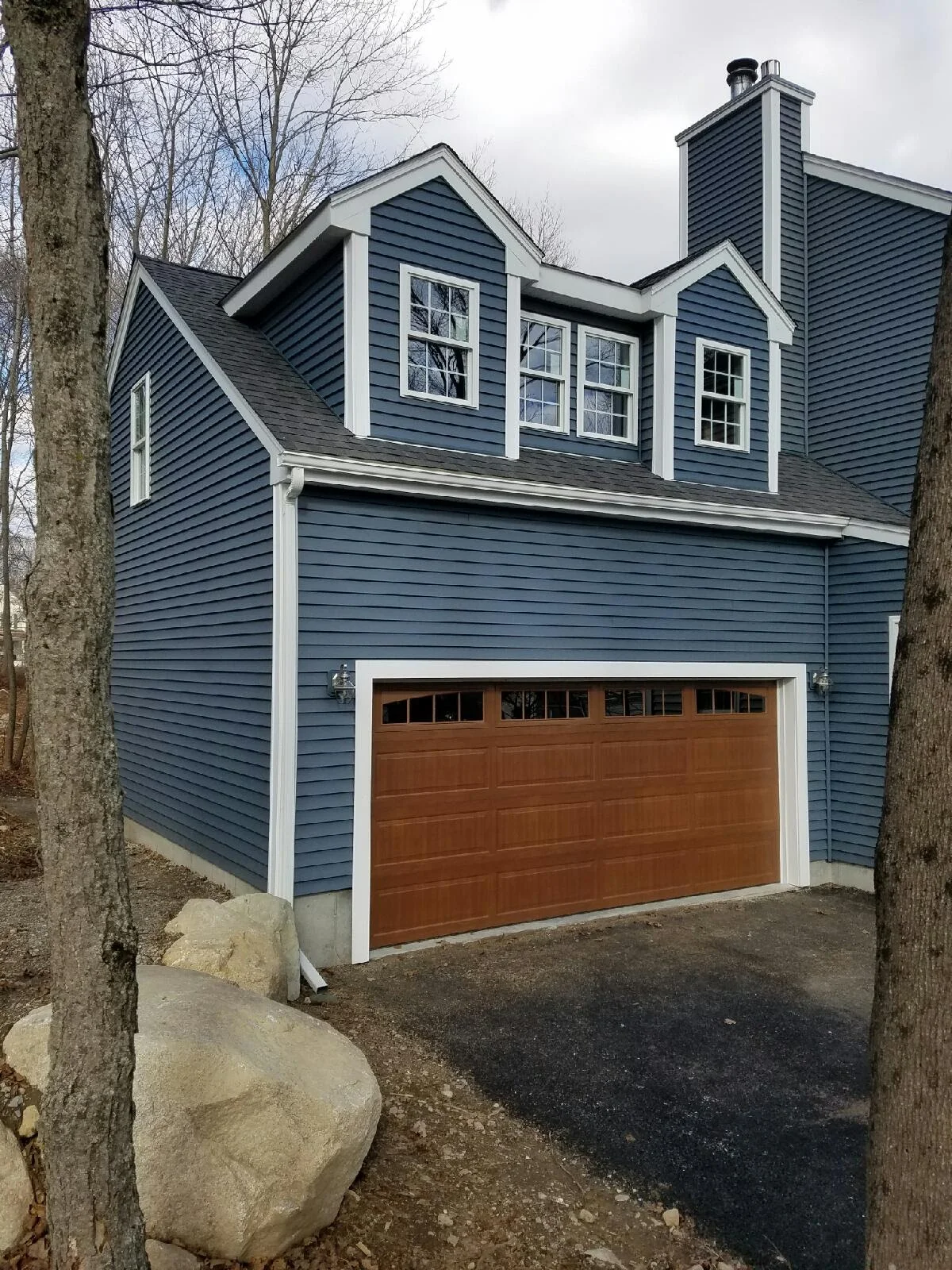 2 Car Garage With Bonus Room Sun Valley Homes