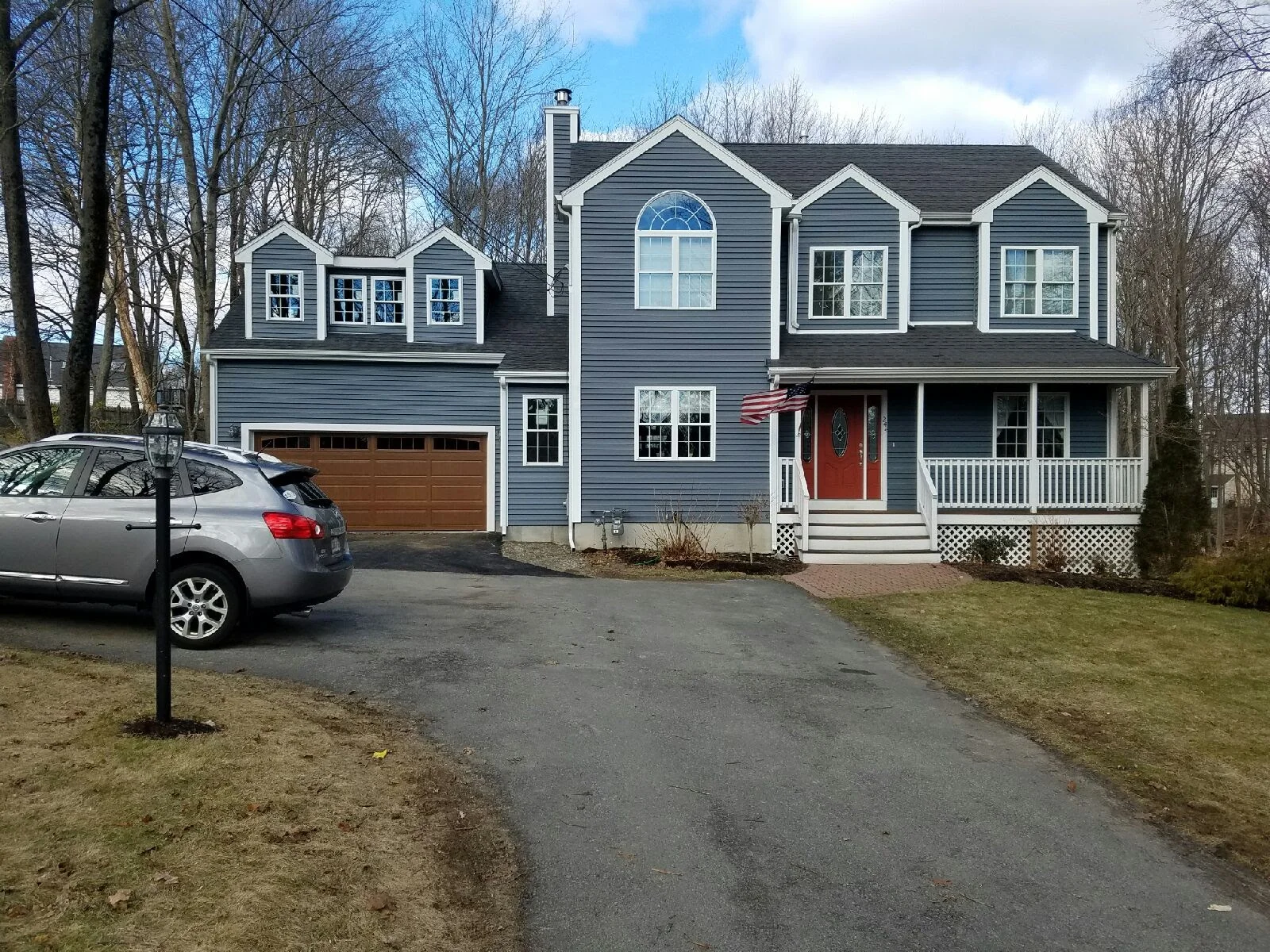 2 Car Garage With Bonus Room Sun Valley Homes