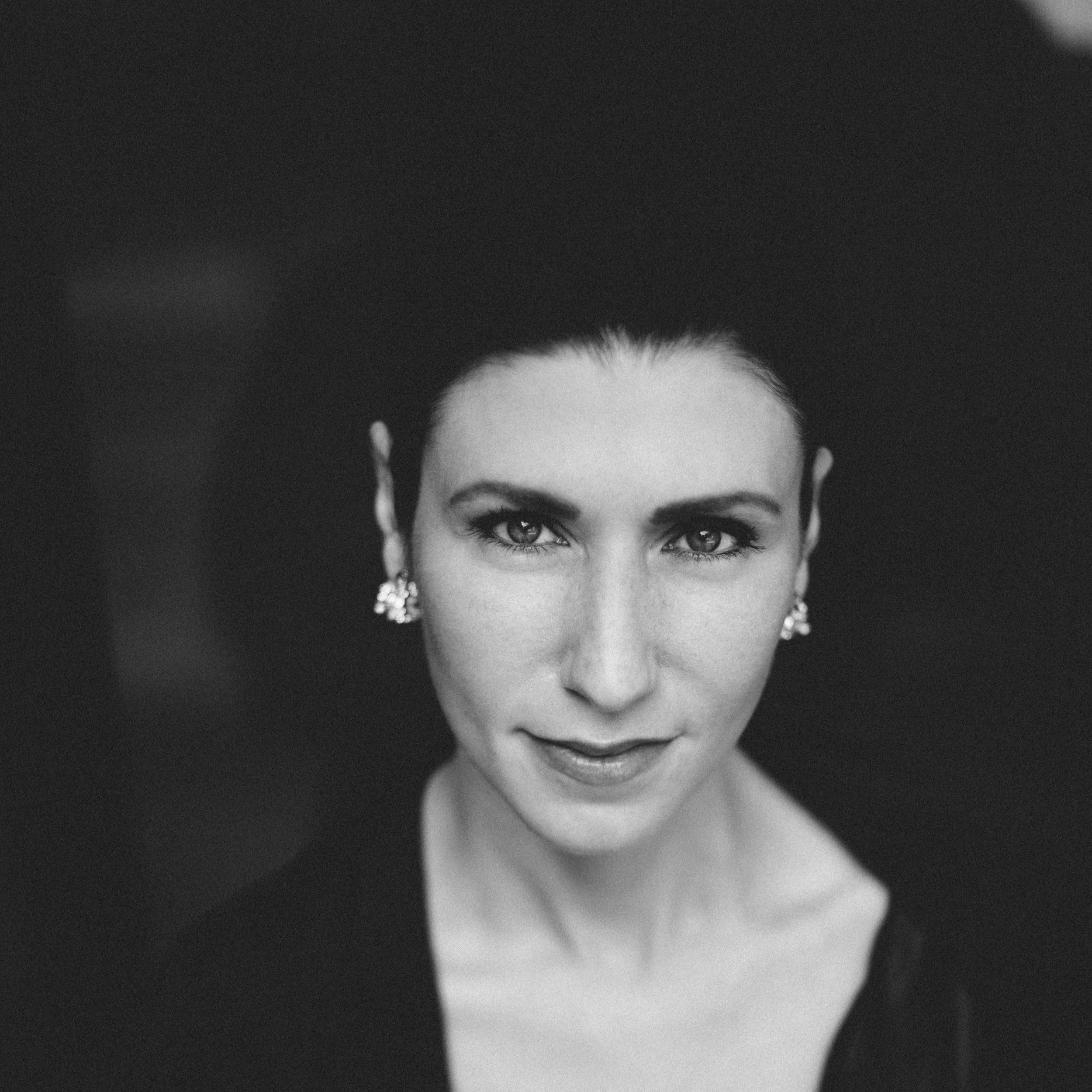 Erin Roth Thomas, alto