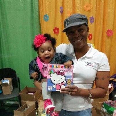 Giving away FREE books at the DC convention center