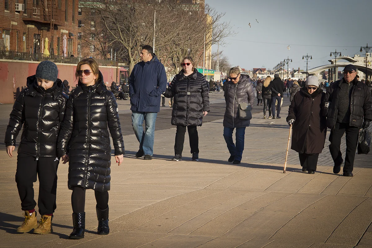 A late afternoon walk on the boardwalk (with old people)_49.jpg