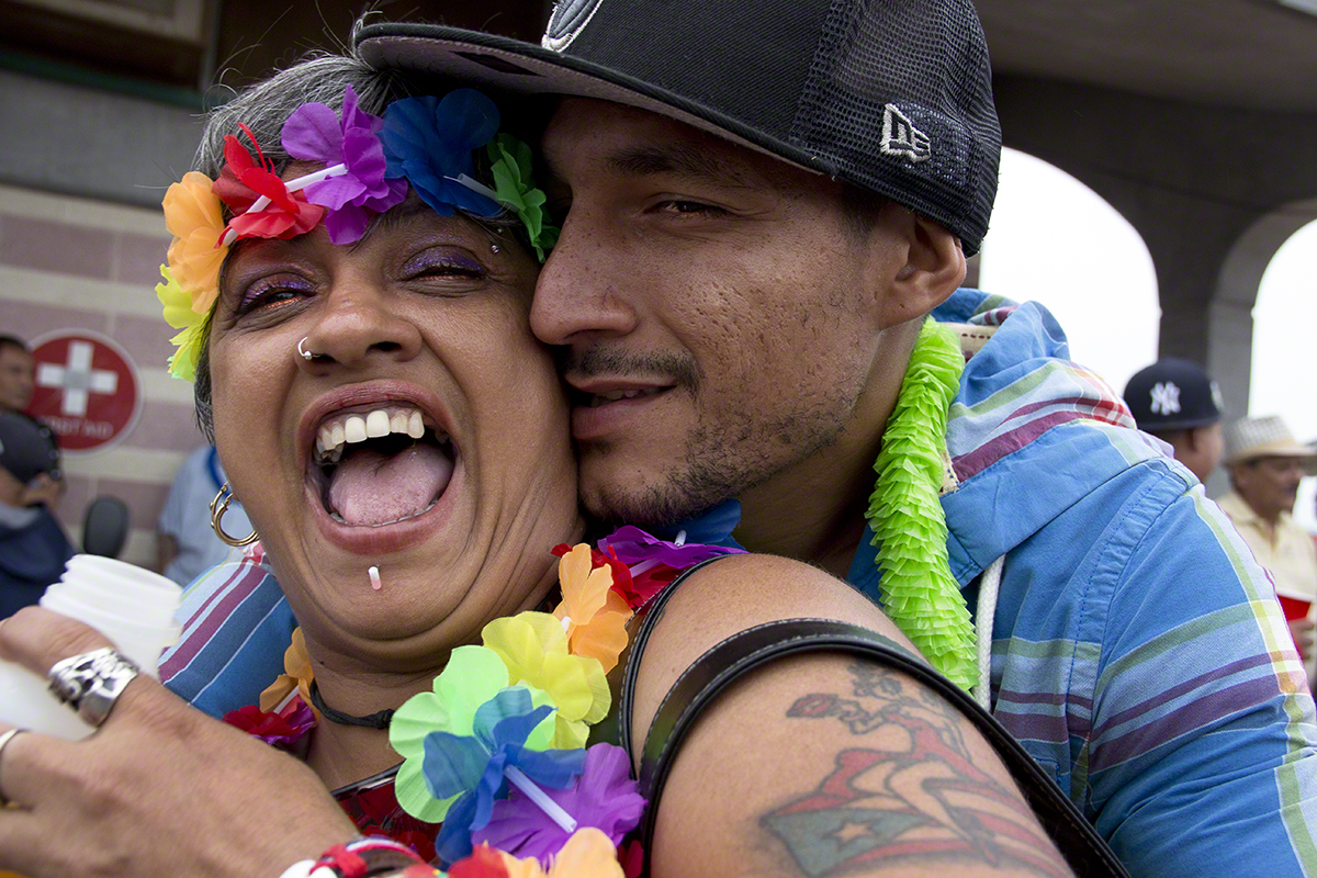 Couple kissing 3.jpg