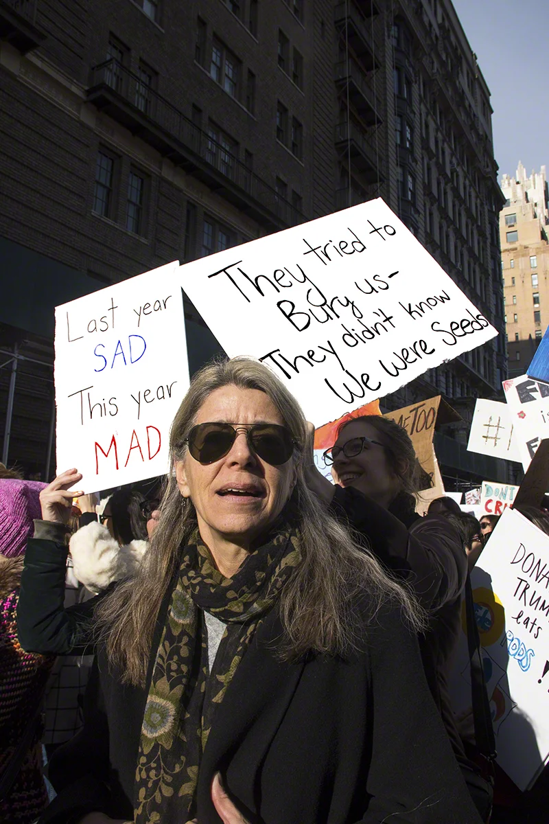 Woman and signs_good_MG_0398.jpg
