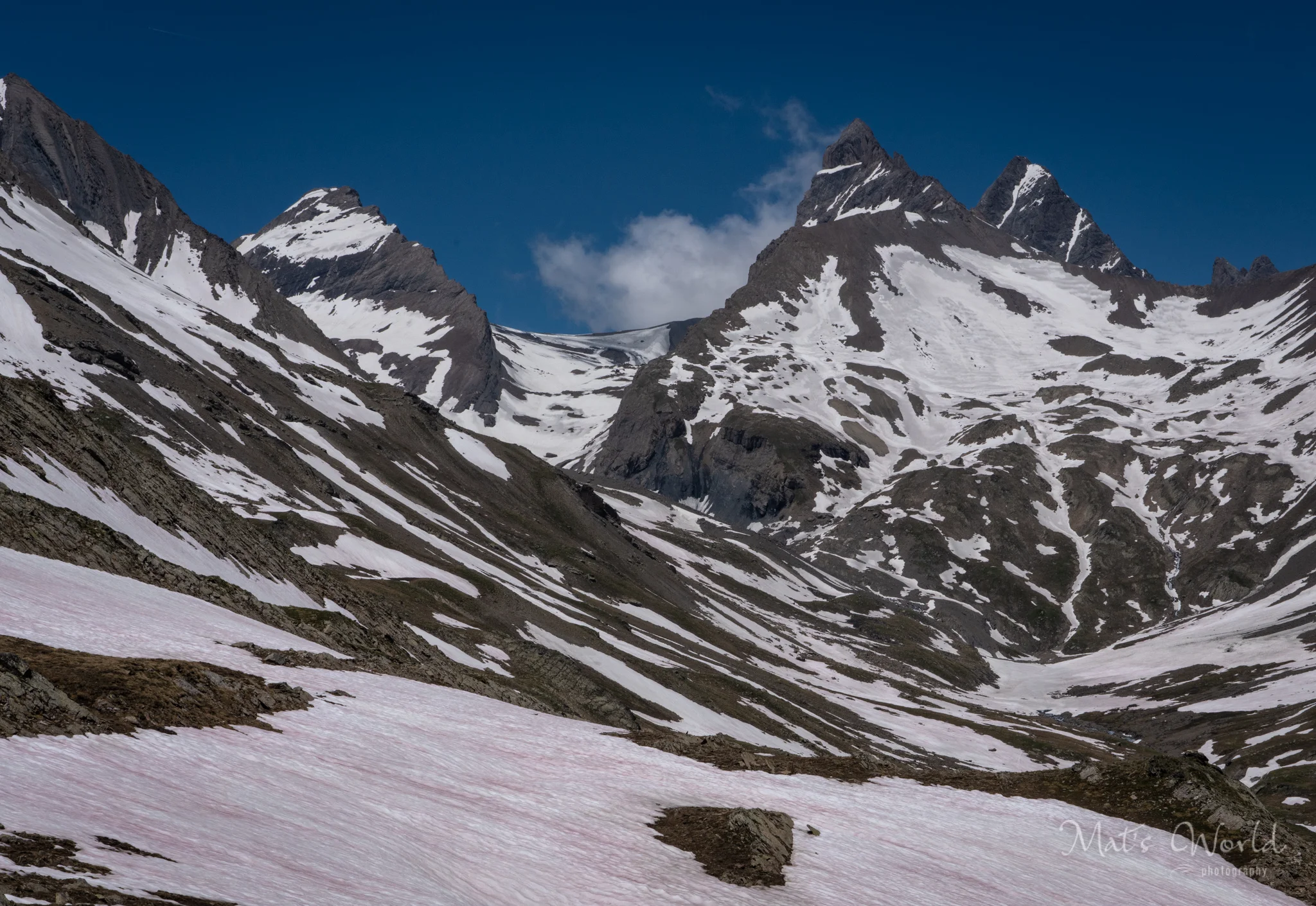 Peaks above the lake.