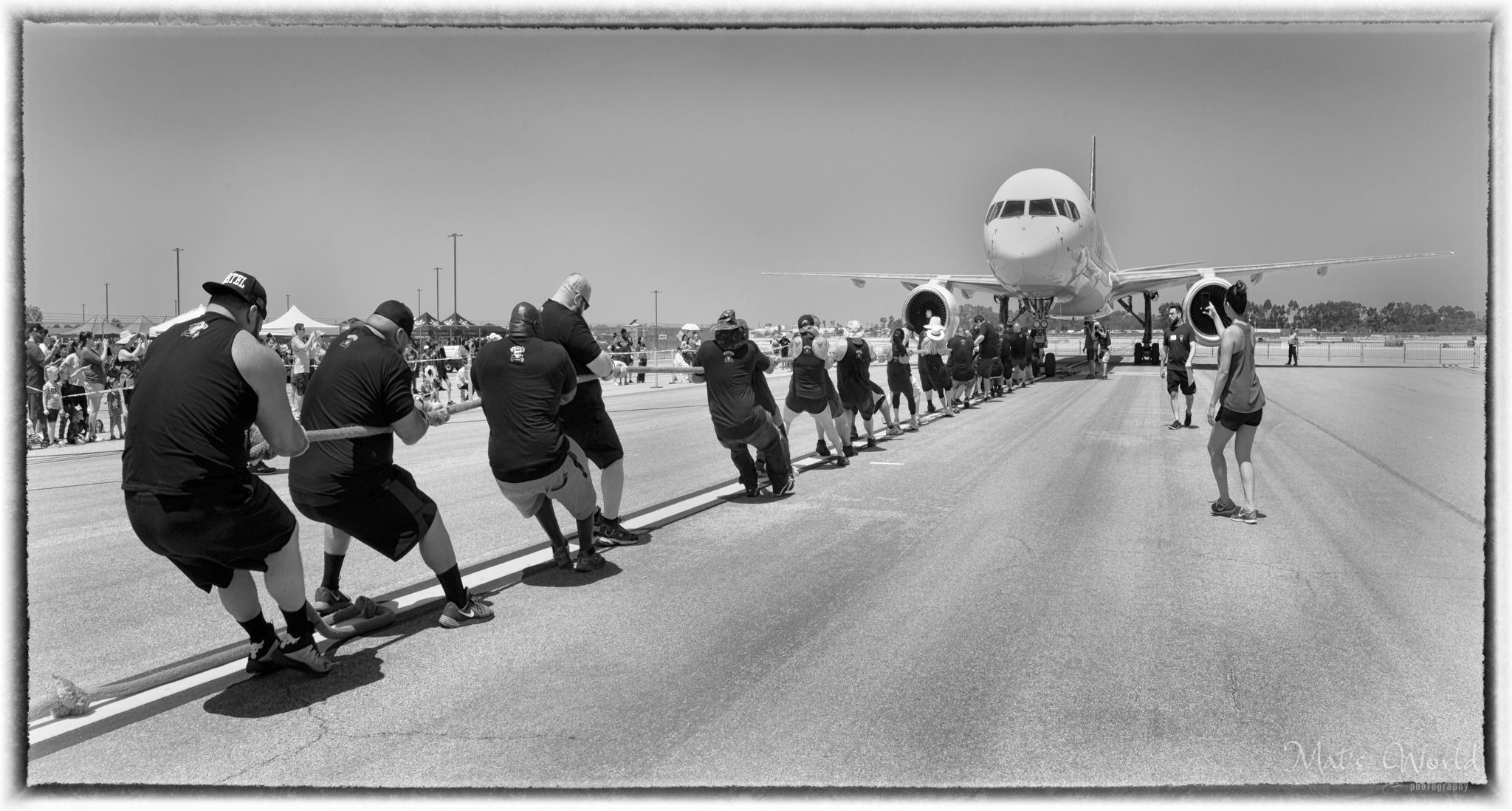 Fedex Plane Pull — Mat's World Photography