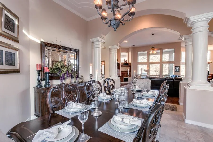 Dining Room.jpg