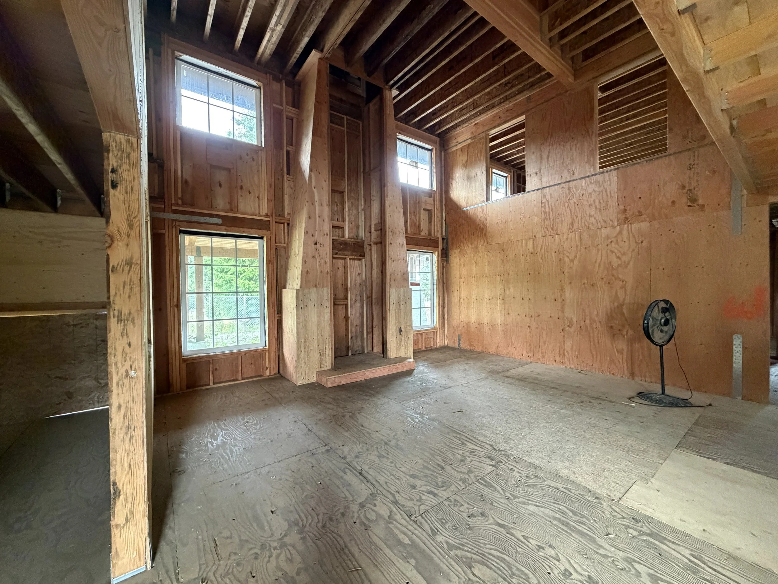 Entrance &amp; Fireplace