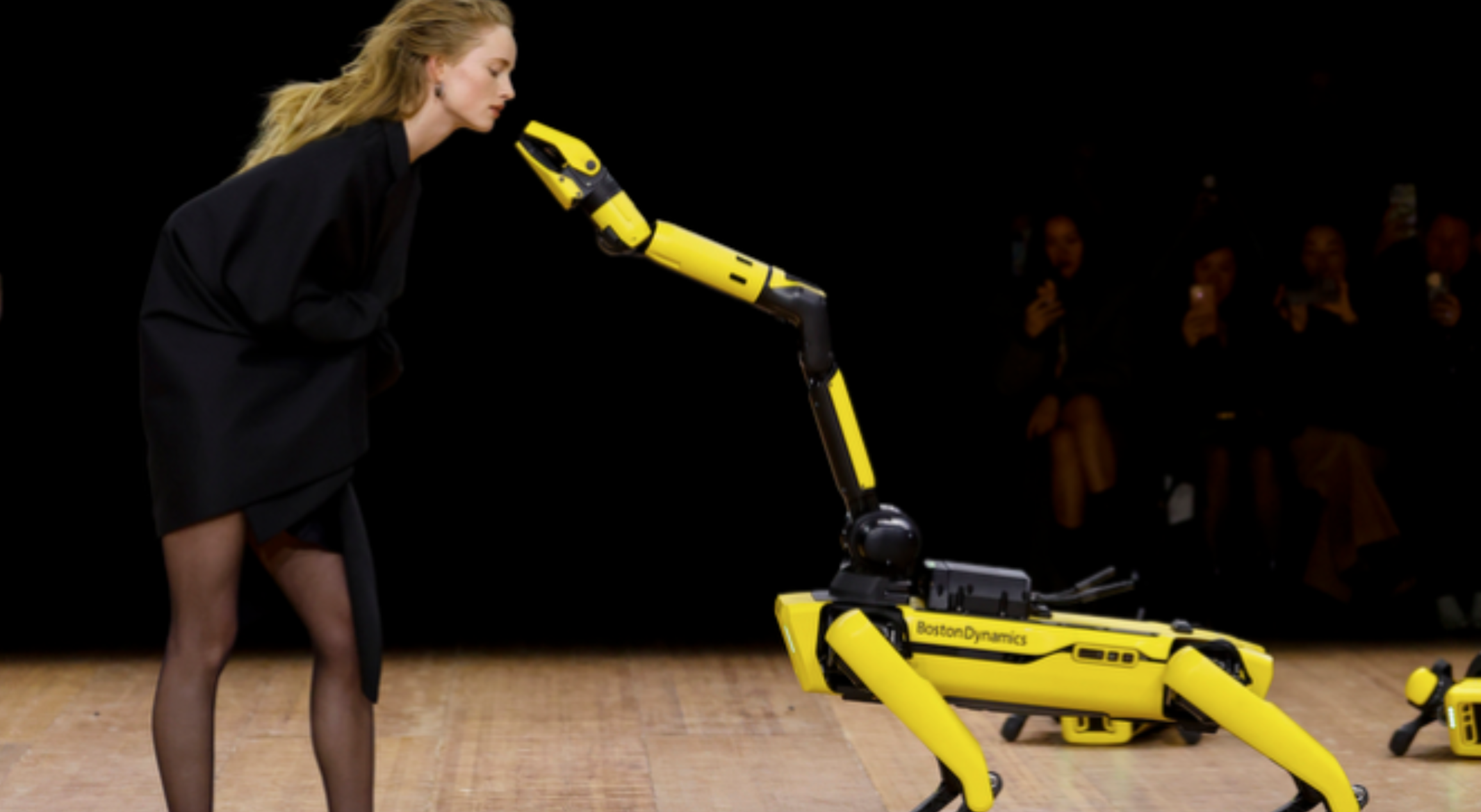 Coperni Does it Again: Robots on the Runway 