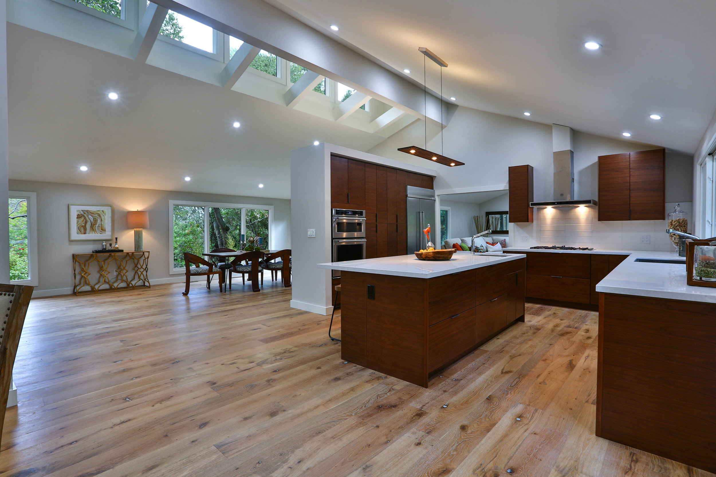 16_Kitchen.jpg