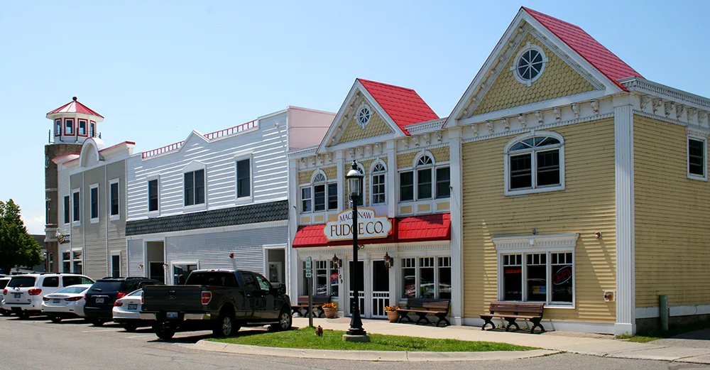 mackinaw-city-02.jpg