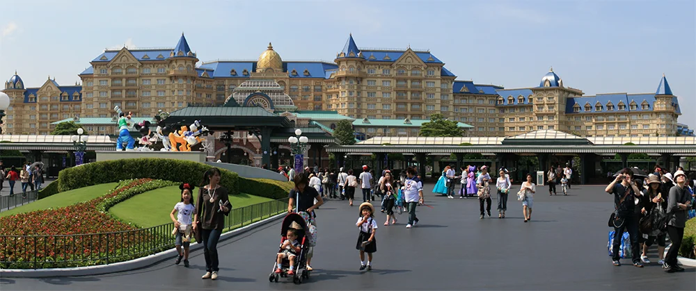 Tokyo Disneyland Hotel , 2008.