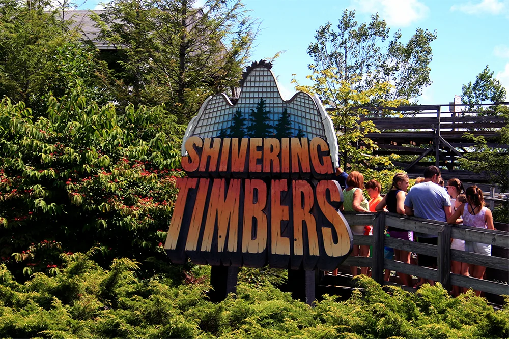 michigans-adventure-03.jpg