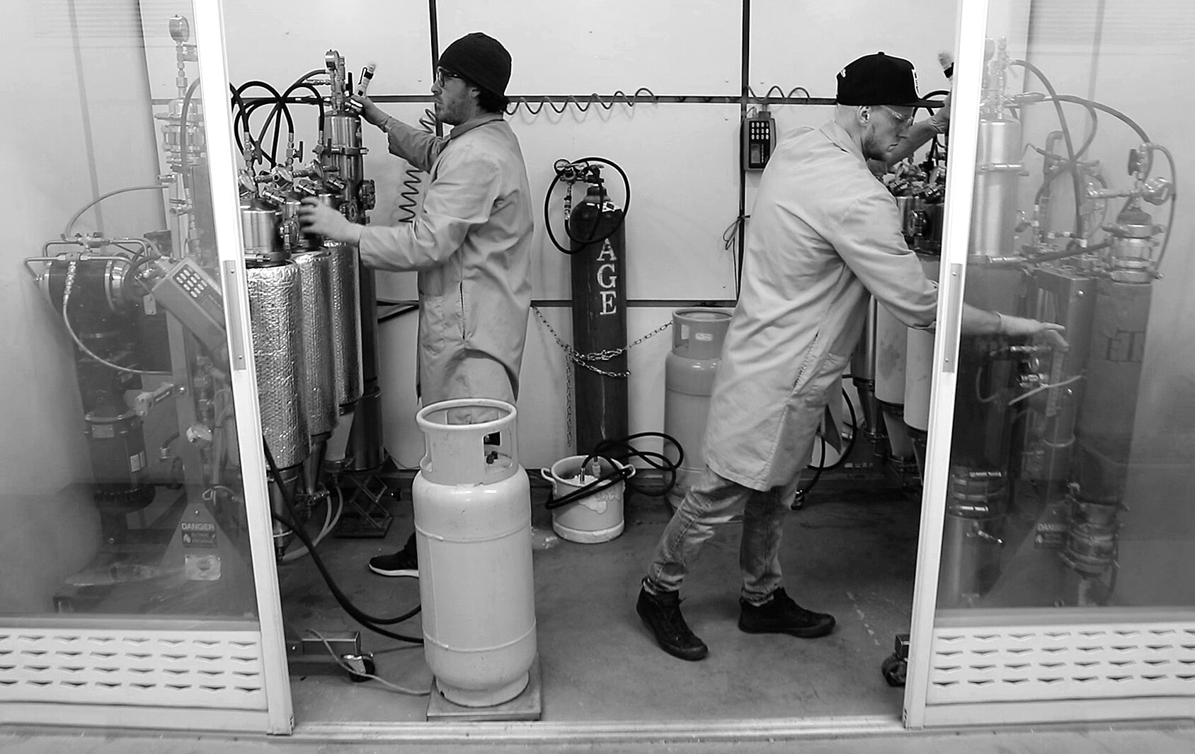 Process_BW_Extracting_01_Web.jpg