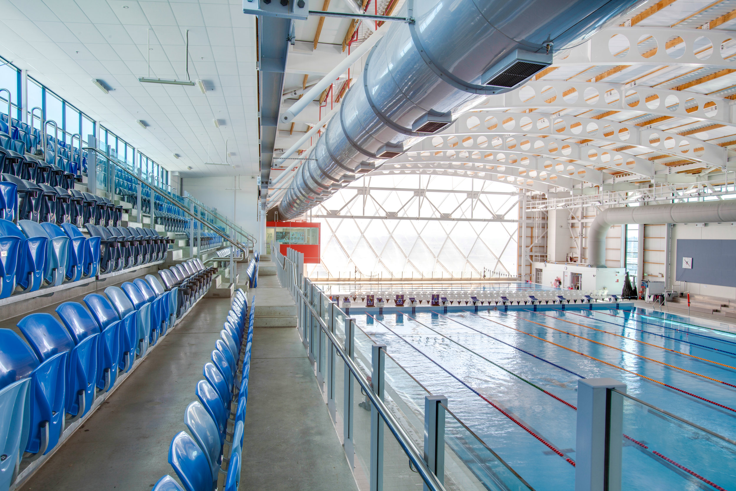 AUT Millenium Aquatic Centre, Feature ETFE Facade