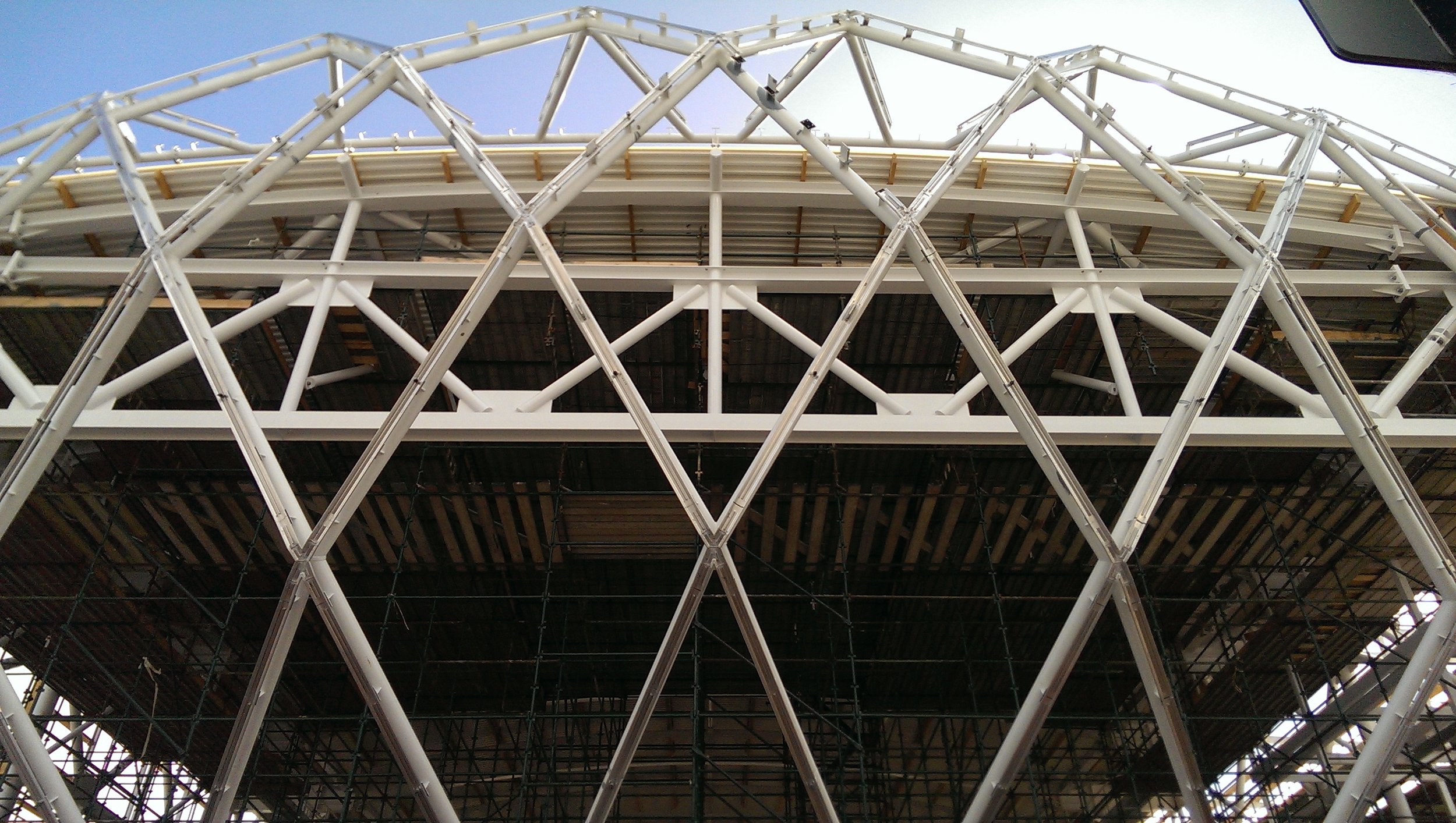 AUT Millenium Aquatic Centre, Feature ETFE Facade