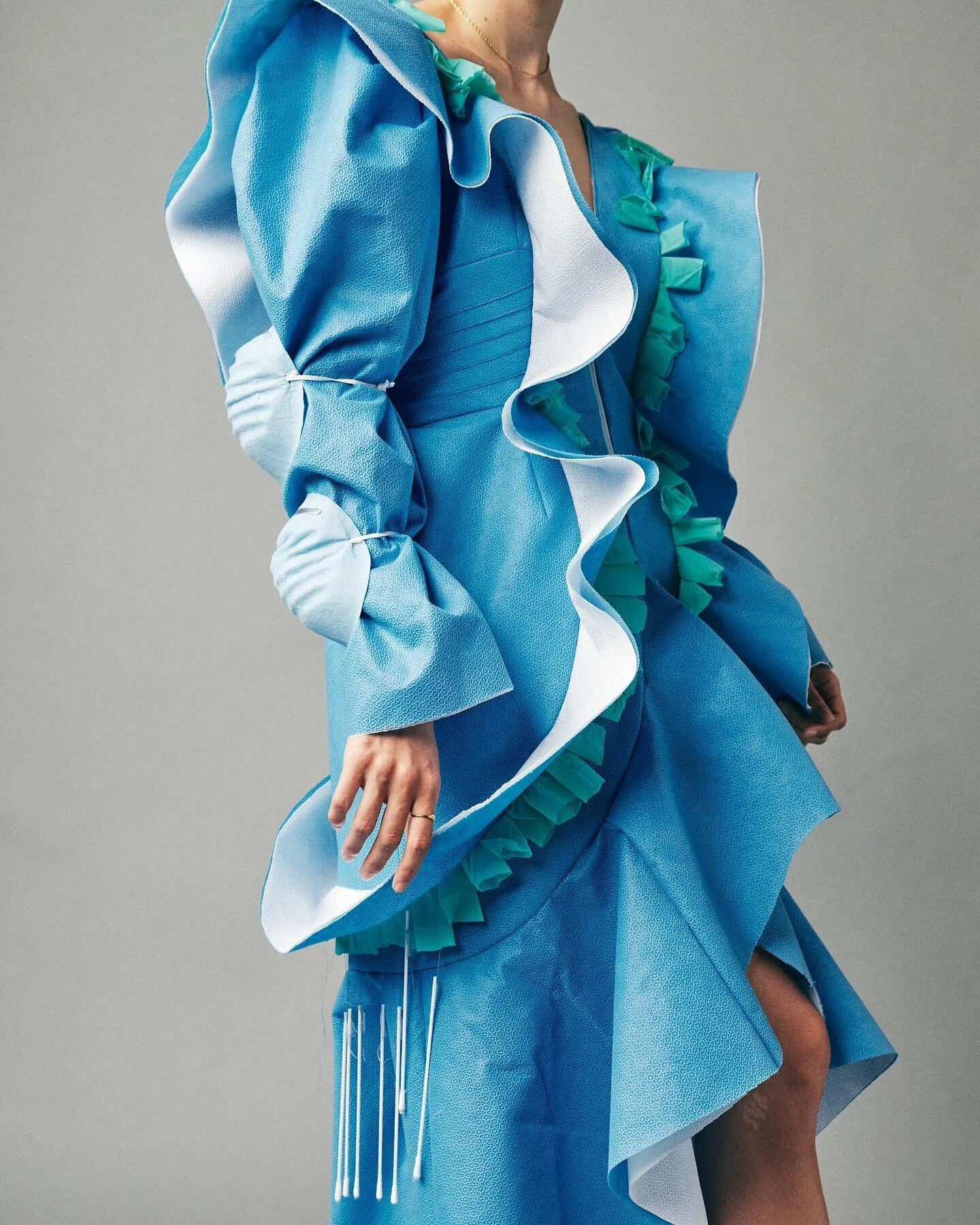 More photos showing a lil of the earlier mess around process! stay tuned for the final post showing this piece in its full length glory 😎

thank you again @mark_yaggie for your skills in photographing it!