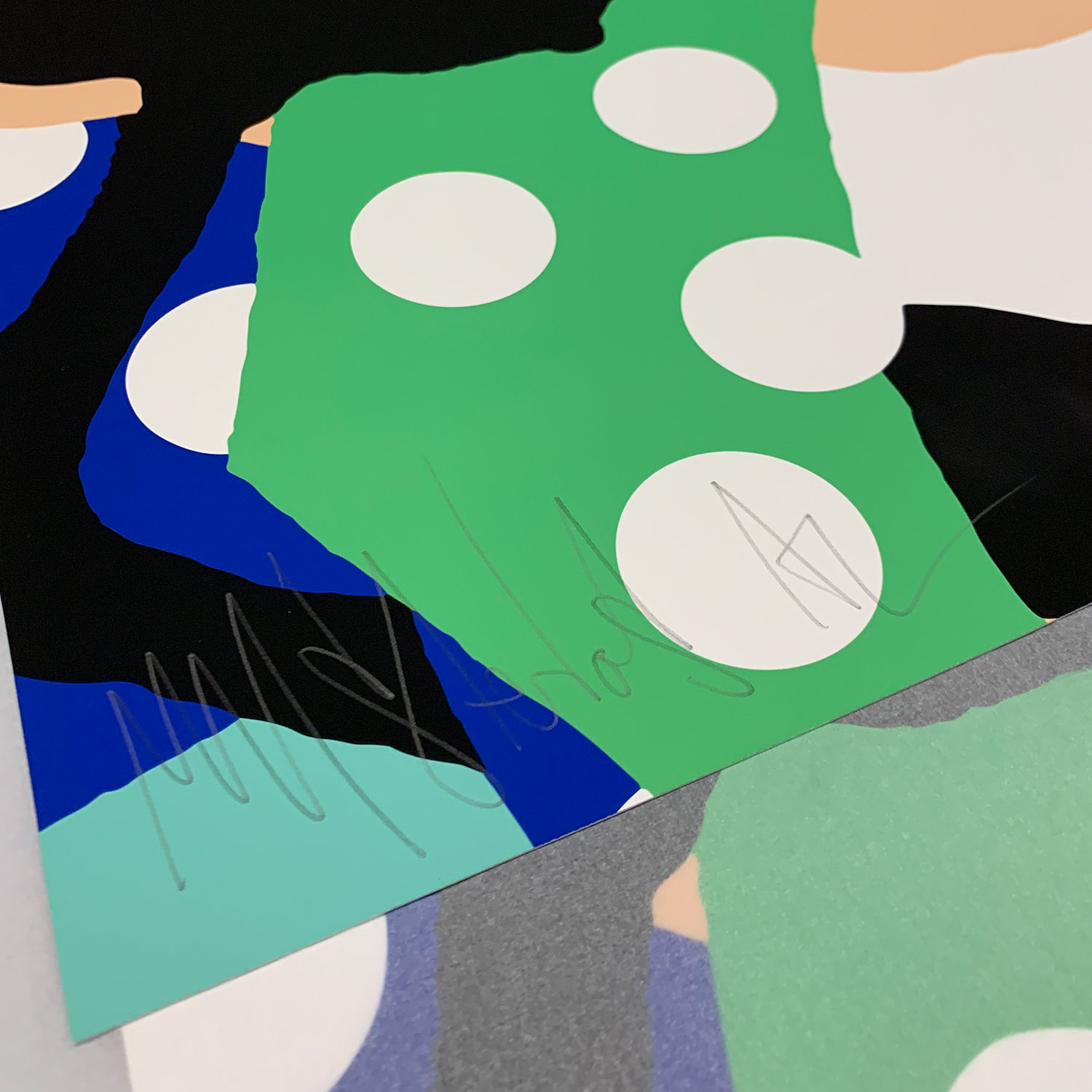 square_signature_0002_GREEN.jpg