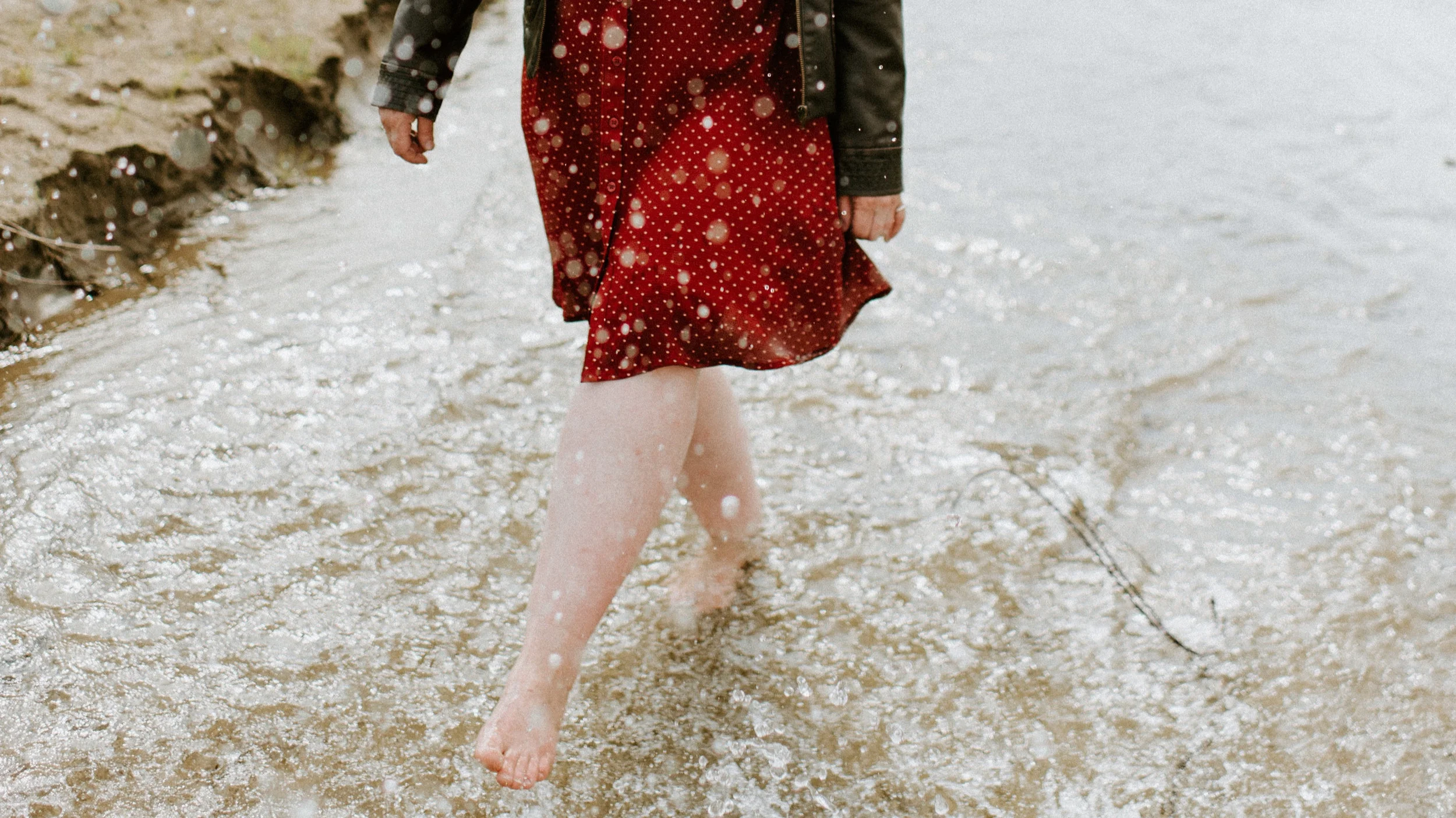 Ps. I love being barefoot - a wonderful sense of grounding myself to Mother Earth feels so good. I’m always barefoot in my yard, on the beach and really anywhere I possibly can! My friend Stacie Carr capturing my genuine self, barefoot and loving it!