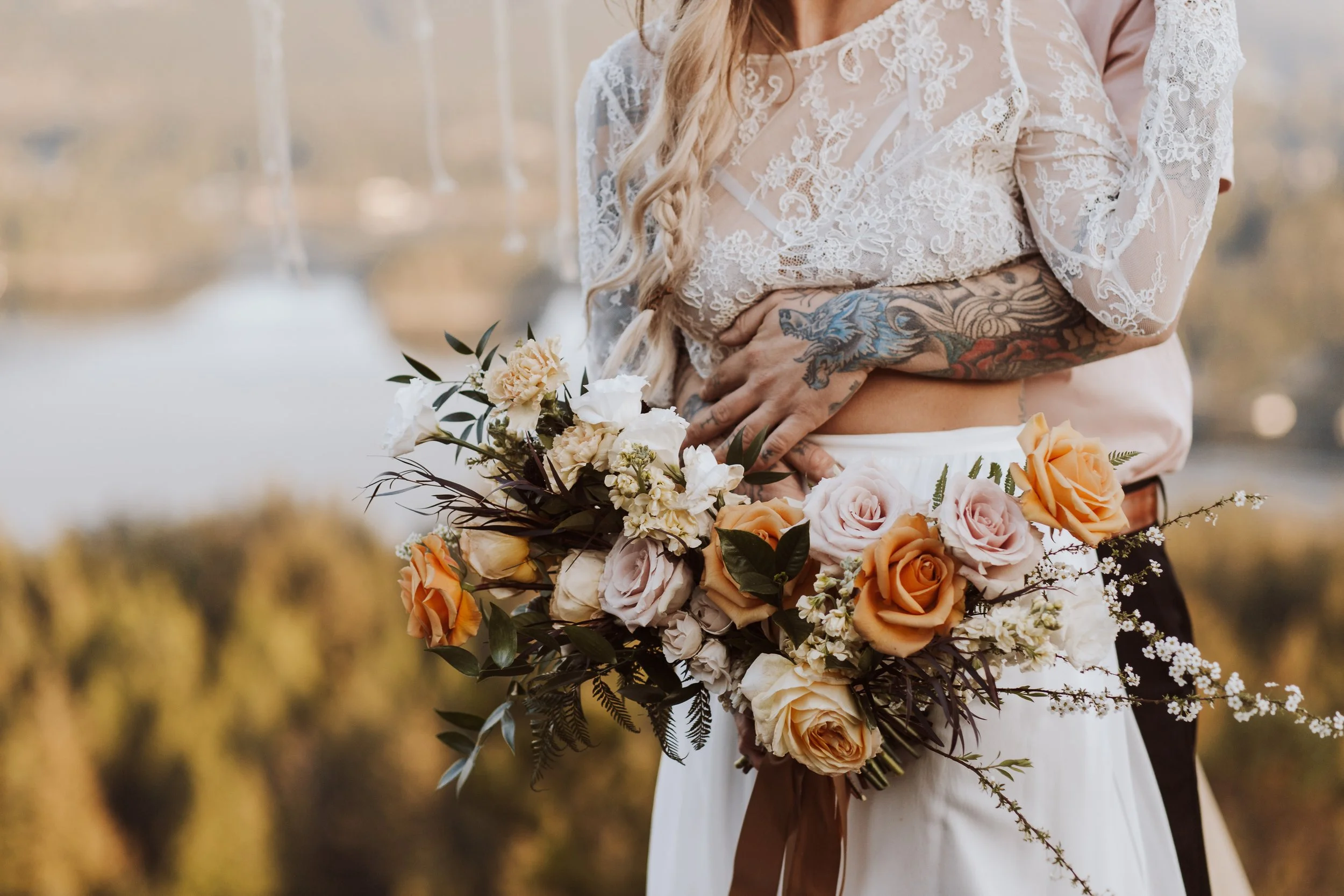 Inspiration | Choosing Fresh Flowers over Silk for your Wedding or Elopement 