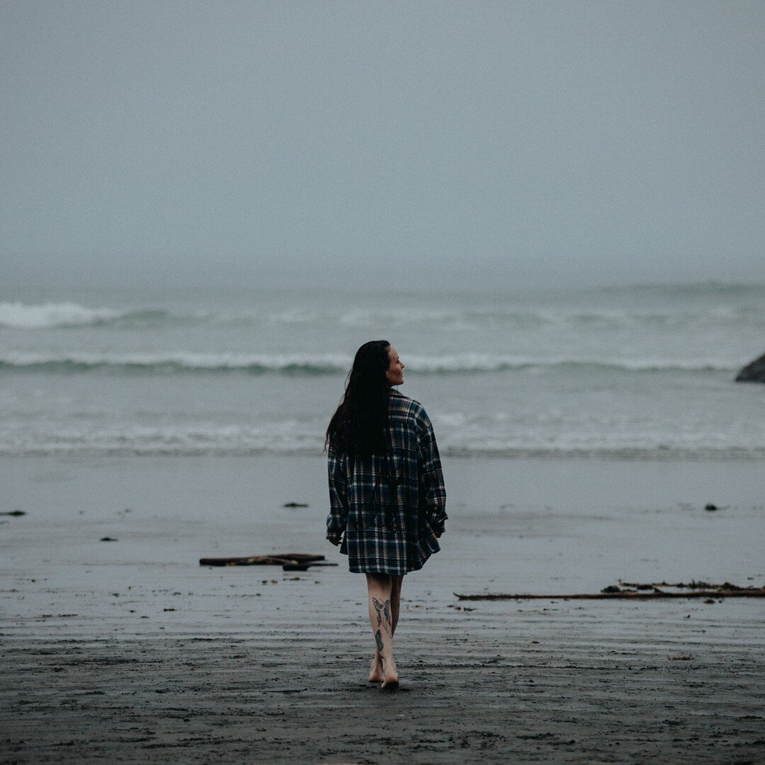 The PNW holds a very special place in my heart along with the people who I've met there.

Emily is such a beautiful soul, a true lover of the salty sea where she calls home. Her spirit is strong, she is a woman of incredible inspiration and I admire 