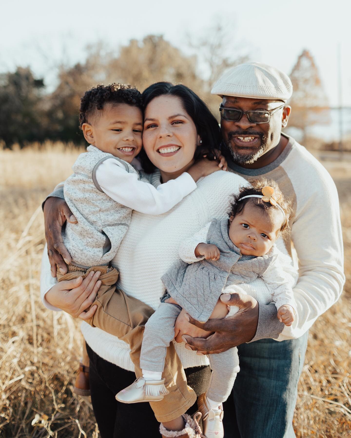 Merry Christmas from my family to yours! Thank you to all of you who continue to support me. I&rsquo;m back from having baby #2 and ready for more shoots in 2021. Thank you @dalilahesmephotography for the beautiful photos and for making me look good.