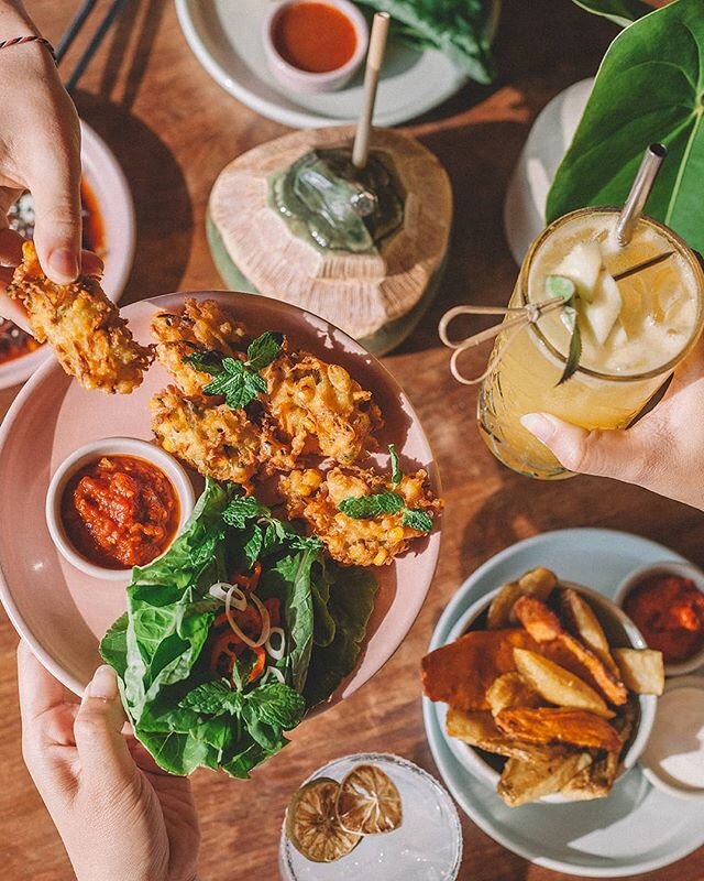 It's time for a snack and we've got the perfect set up&nbsp;😍&nbsp;asian inspired tapas &amp; cocktails&nbsp;🙌