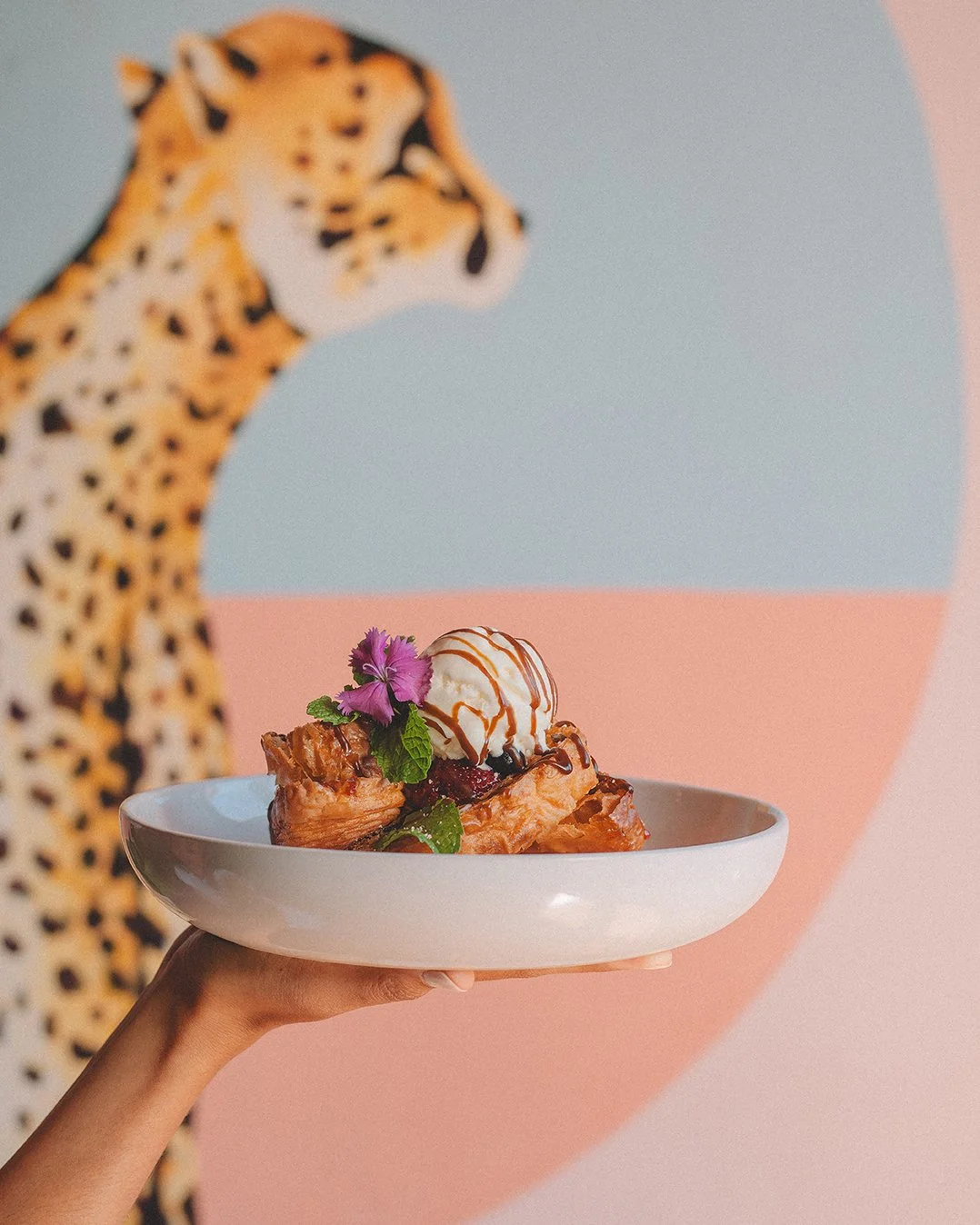 It starts with a crunch&hellip;
then melts into something soft, buttery, and just a little indulgent.
Topped with berries, because balance matters💗

#neonpalmsbali #balidesserts #seminyakeats #crunchyandcreamy #icecreamdream