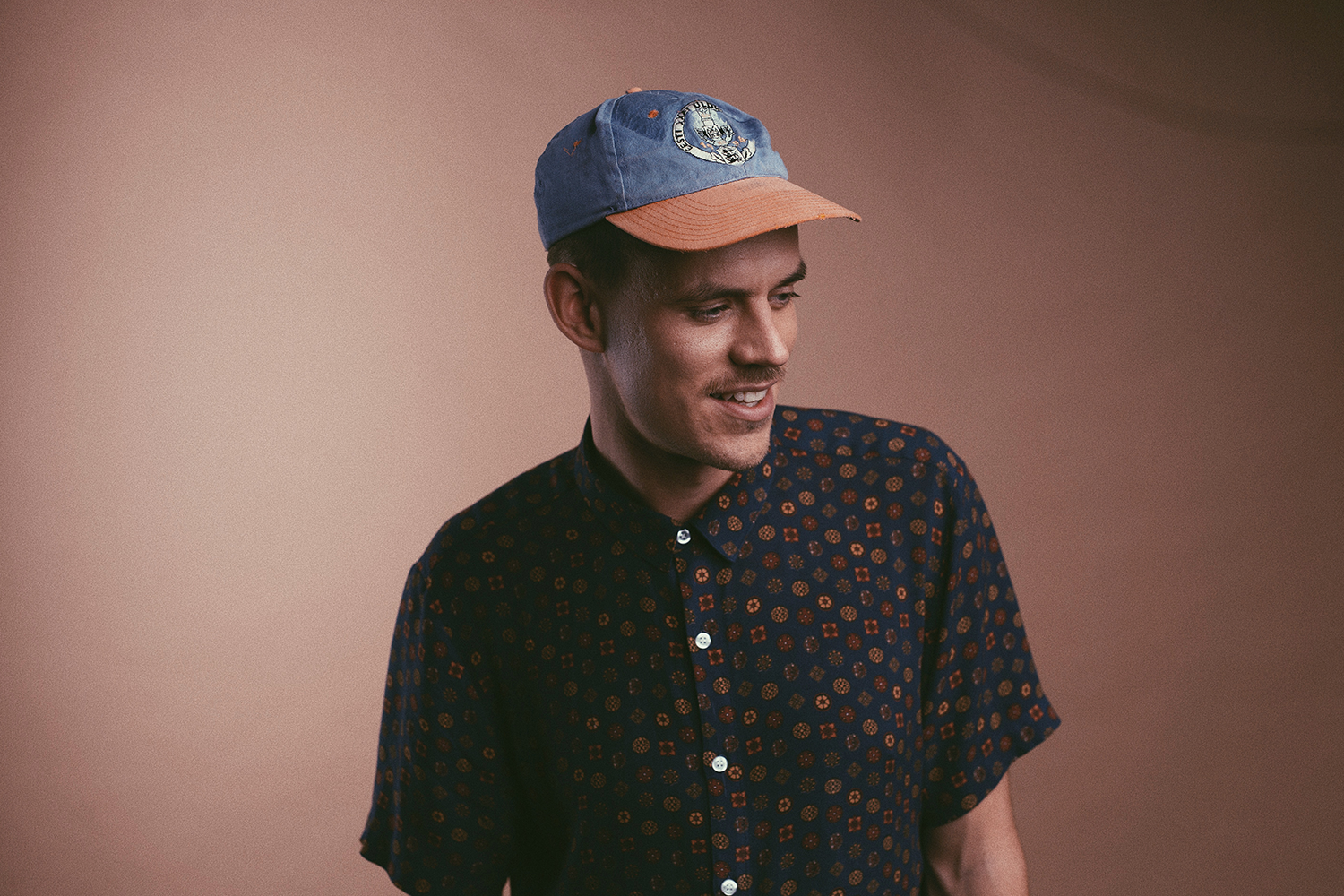 NOËP (TALL) >> ELECTRONIC, POP