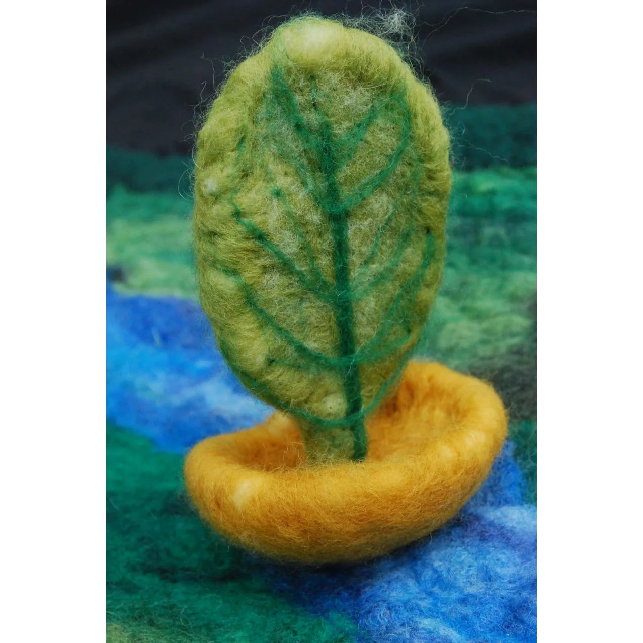 Tiptoes Lightly's acorn boat.