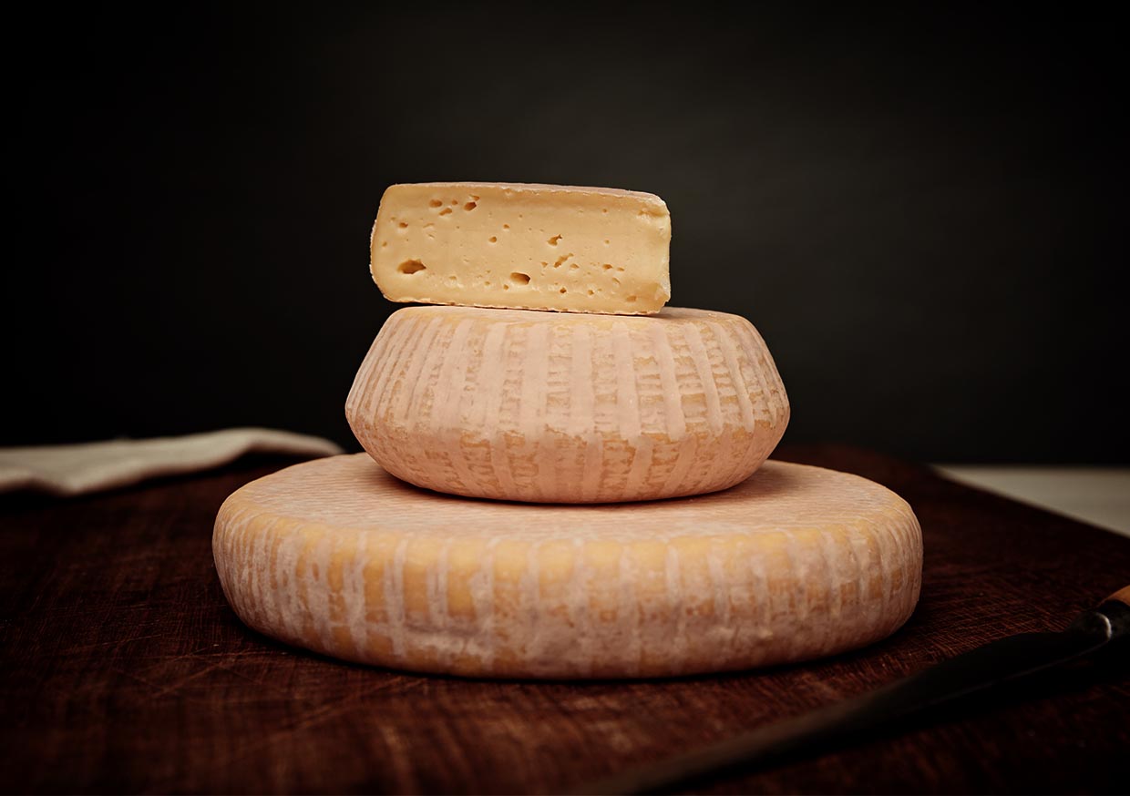 Dyballs_cheese_burwash.jpg