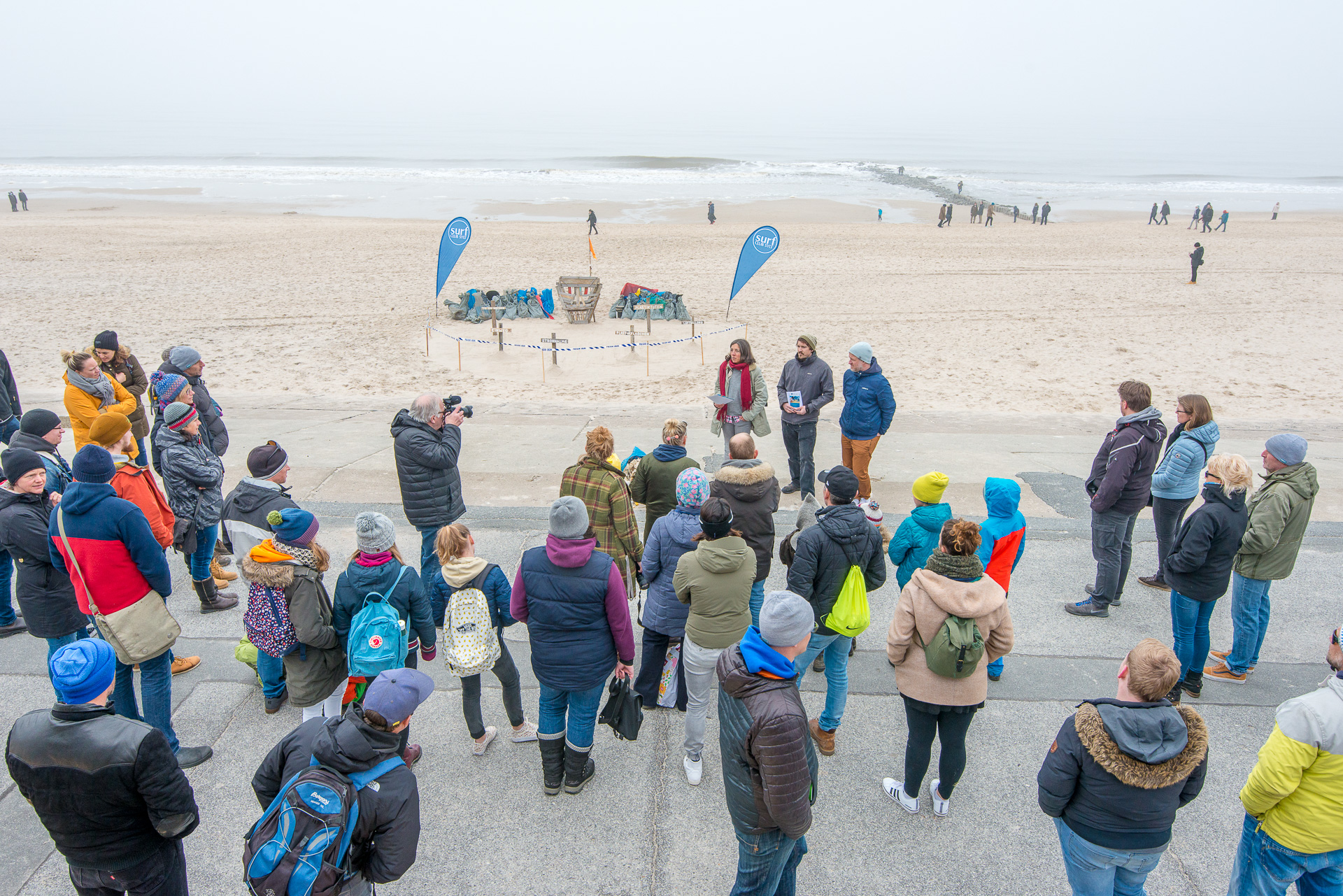 2018-03-25_Beach_Clean_Up_201.jpg