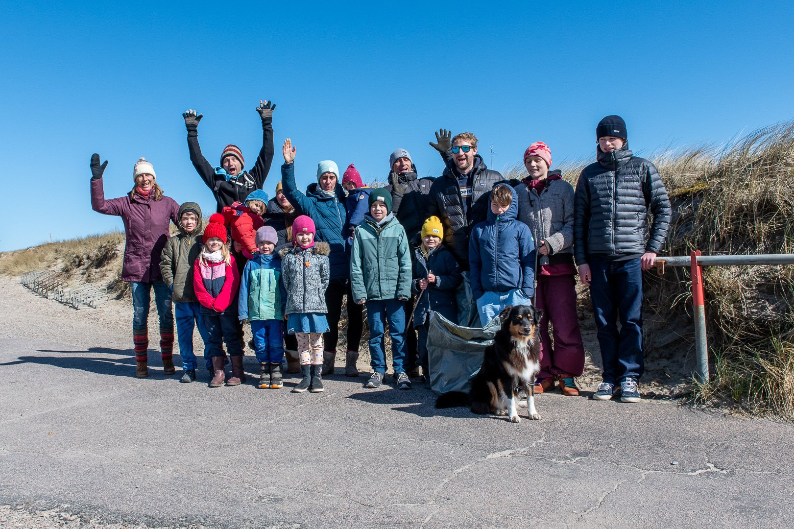 NIKL_2023-03-26_BeachCleanUp_259.jpg