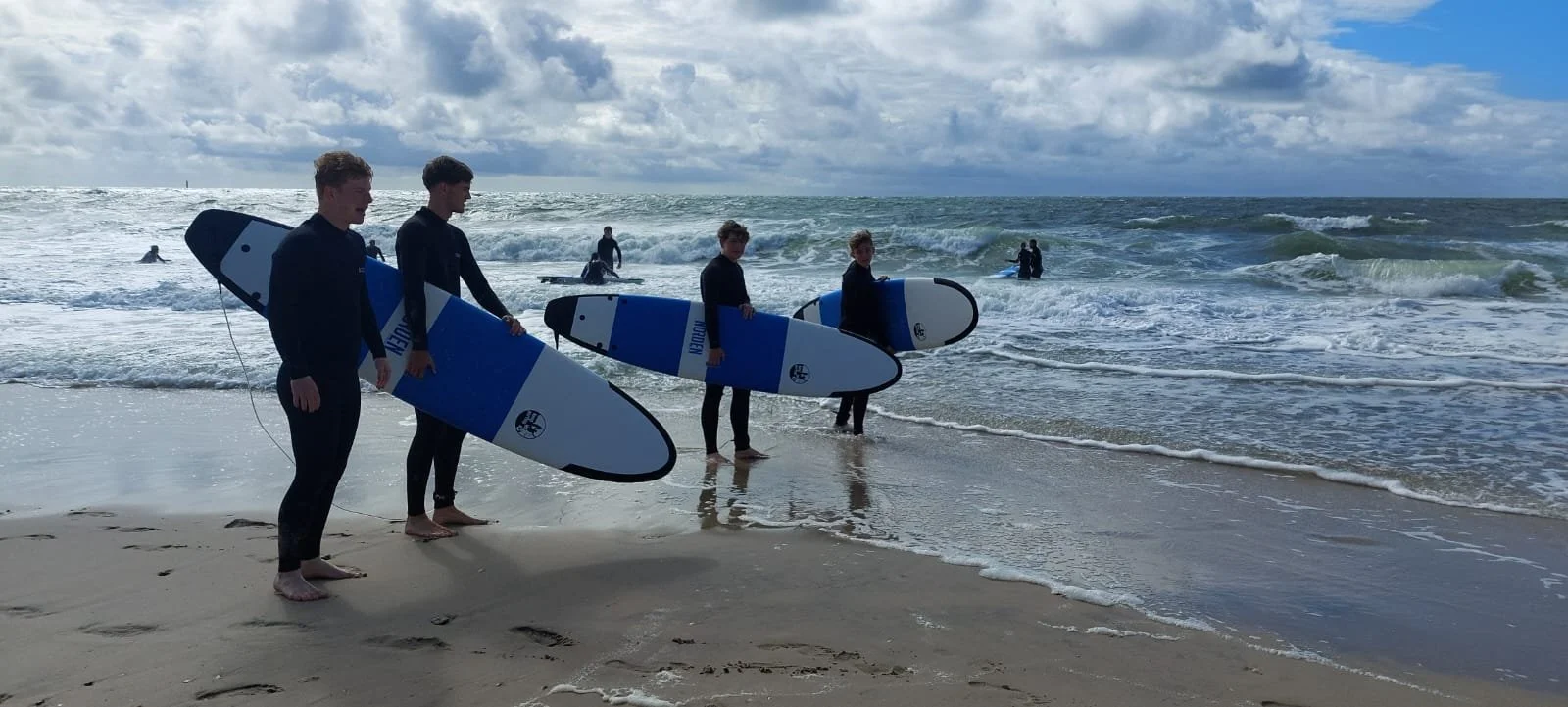 Surf-Schnuppern für das TSV-Badmintoncamp