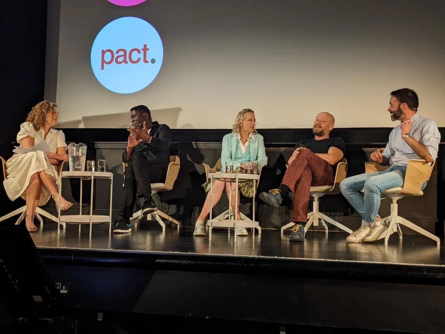 Producer @stevesmith_yeah produced a session at this year's #TheChildrensMediaConference all about co-production, exec'd by @justinebannister.

Our great panel included Sarah Muller (BBC), Ivan Agenjo (@peekaboo_animation), Andrew Kavanagh (@kavaleer