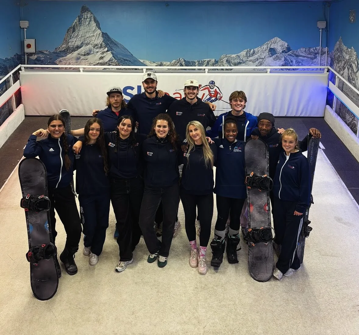 🏔️ Our SkiEasy instructors 🏔️ 

Whether you&rsquo;re just starting out or refining your technique, we offer personalised lessons to suit every skill level. 

Book in and join us now! Link in bio ❄️🏂 ⛷️ 

#SkiLessons #Skiseason #Skiing#ski #LearnTo