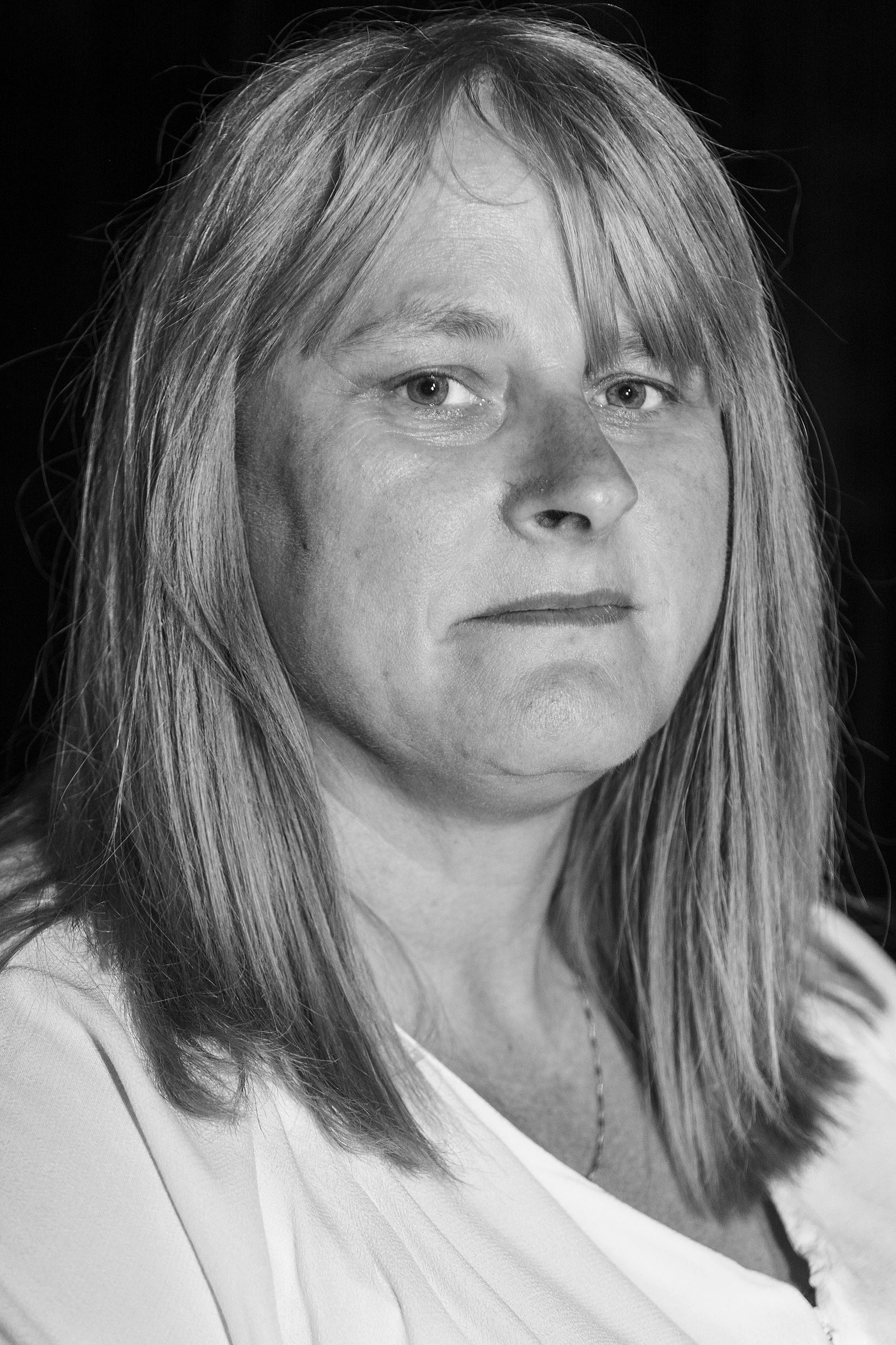 Debs ”Art has power over me. Through art I found the means to express myself, overcoming bipolar and depression.”