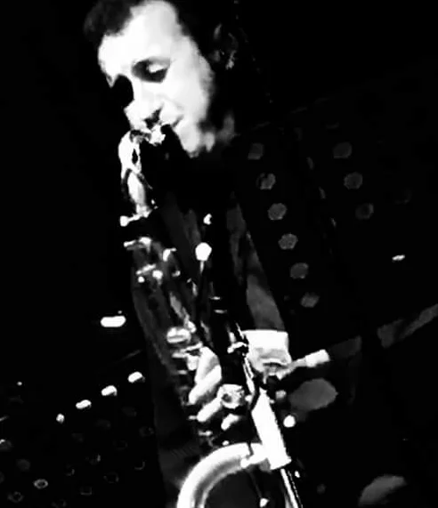 See Stewart Play Live