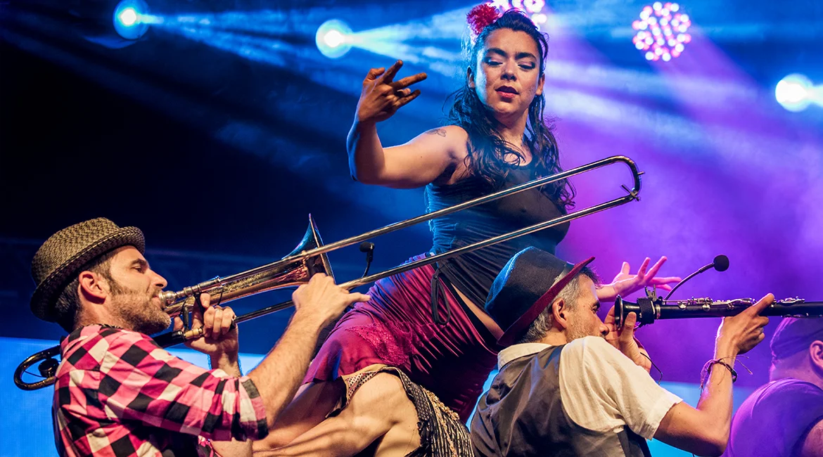 GIPSY KUMBIA ORCHESTRA / Montréal Balkan Cumbia ensemble