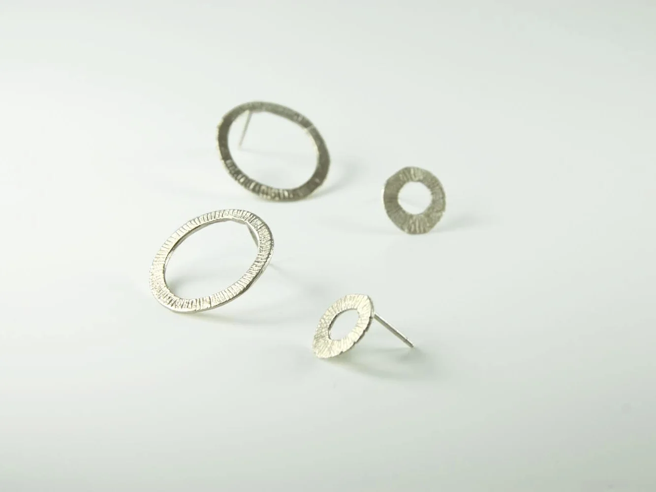 BigCirclesSilver_all_5806_1500.jpg