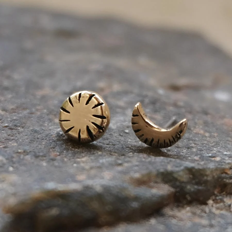 Catori Life La Luna Studs